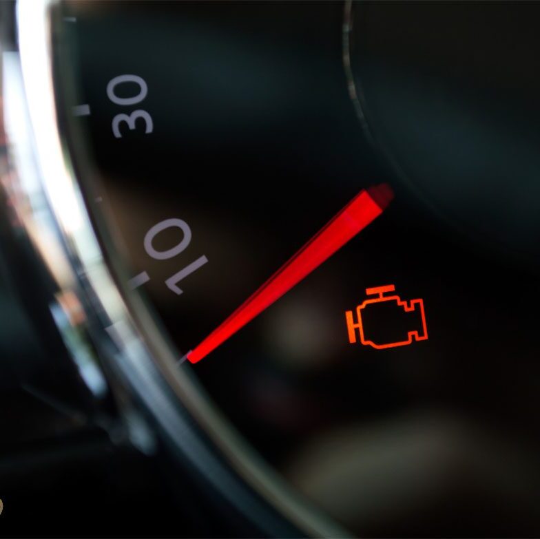 رفع مشکل چراغ چک موتور در سعادت‌آباد